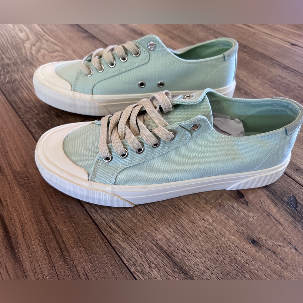 Mint Green Canvas Sneakers Ladies Size‎ 7.5 NEW